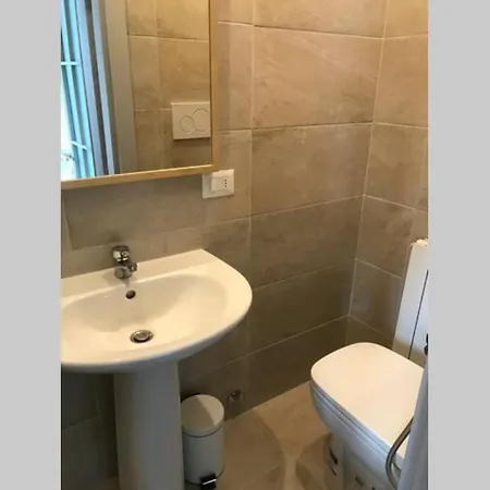 Studio Pasteur Apartment *